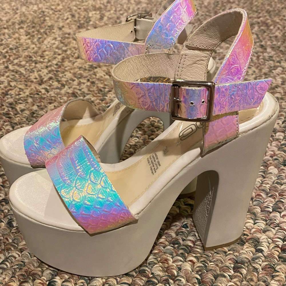 ROC HEELS (38)